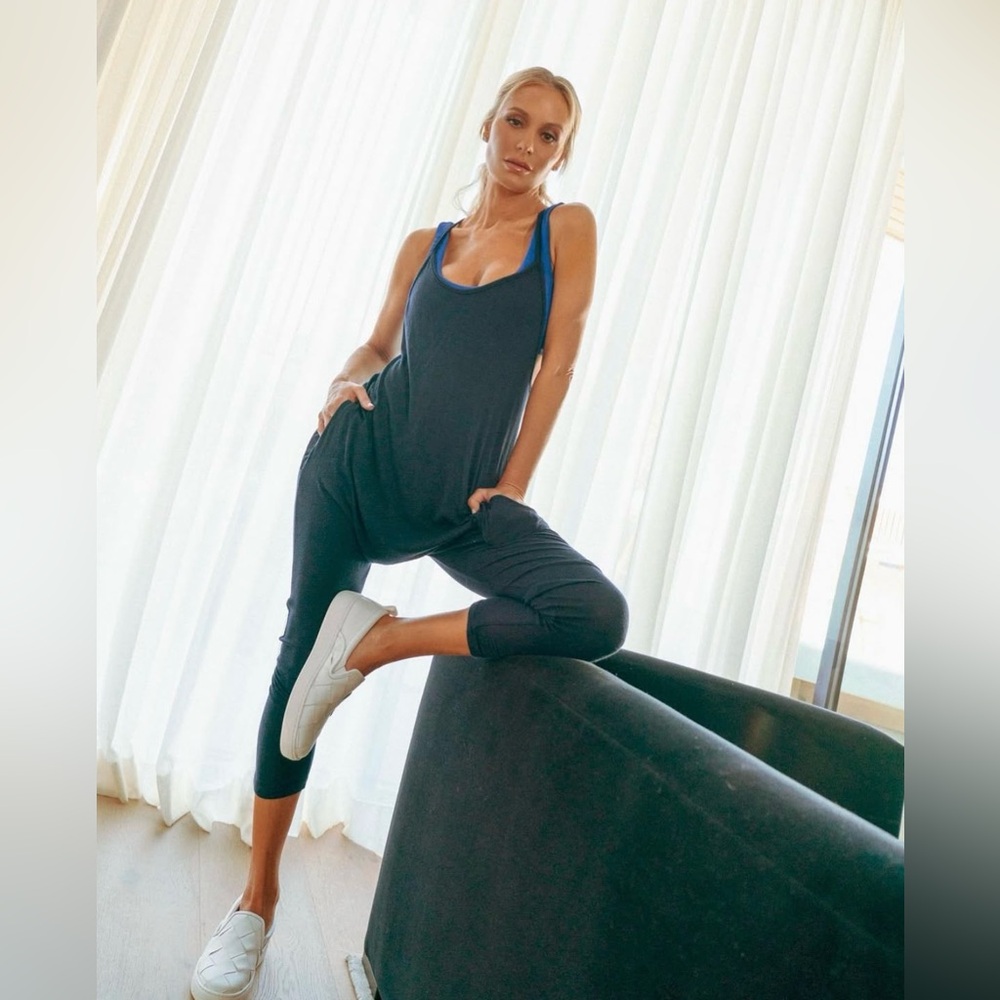 Beverly Beach Kimberly Navy Jumper - Size L/XL